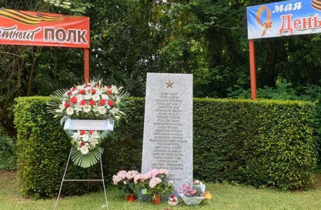 On May 9, on the occasion of 75th Anniversary of the Victory Day, the Embassy of Armenia to Switzerland laid a wreath at the memorial of Soviet warriors fallen in the World War II located in Hörnli cemetery of Basel